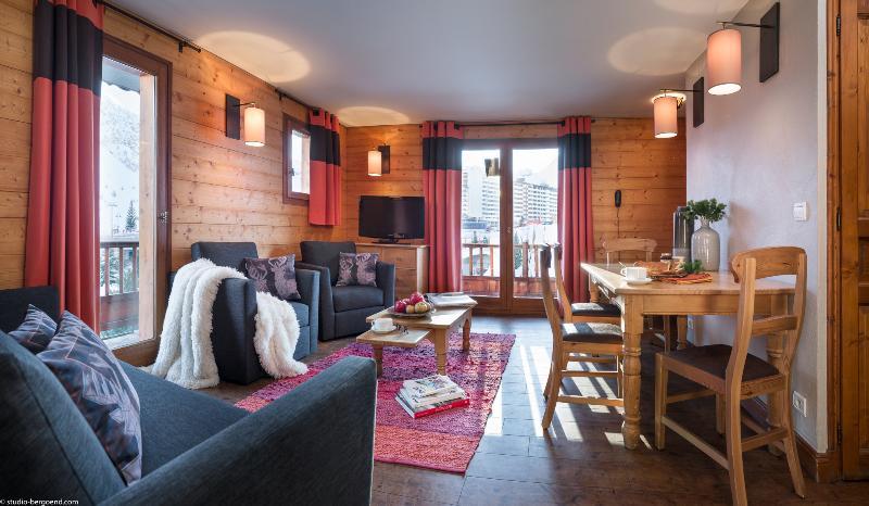 Chalets Montana Airelles Тин Екстериор снимка