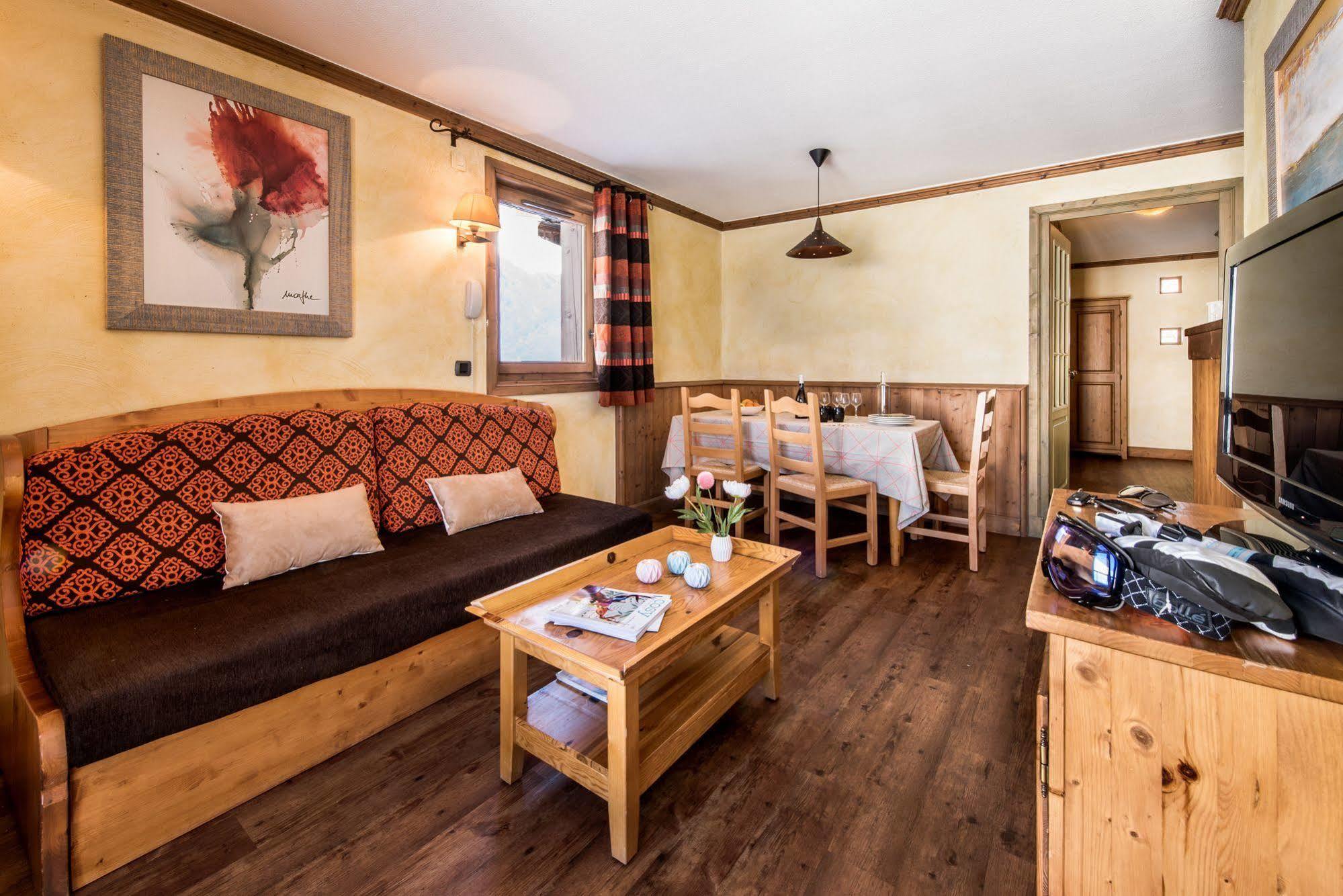 Chalets Montana Airelles Тин Екстериор снимка